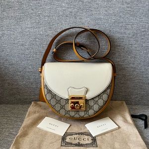 Gucci Padlock Shoulder Bag. New.!